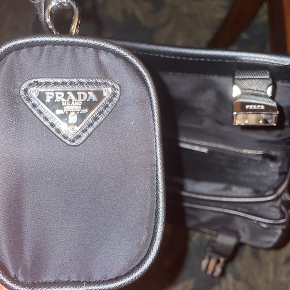 I bought this about a month ago and realized I wanted to buy another one instead - Picture 3 of 4